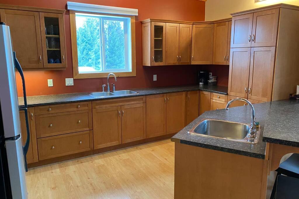 Gudjonson Getaway - 2 Bed 2 Bath Cabin Golden Exterior foto